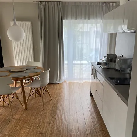 Apartement Pogorzelica شقة *
